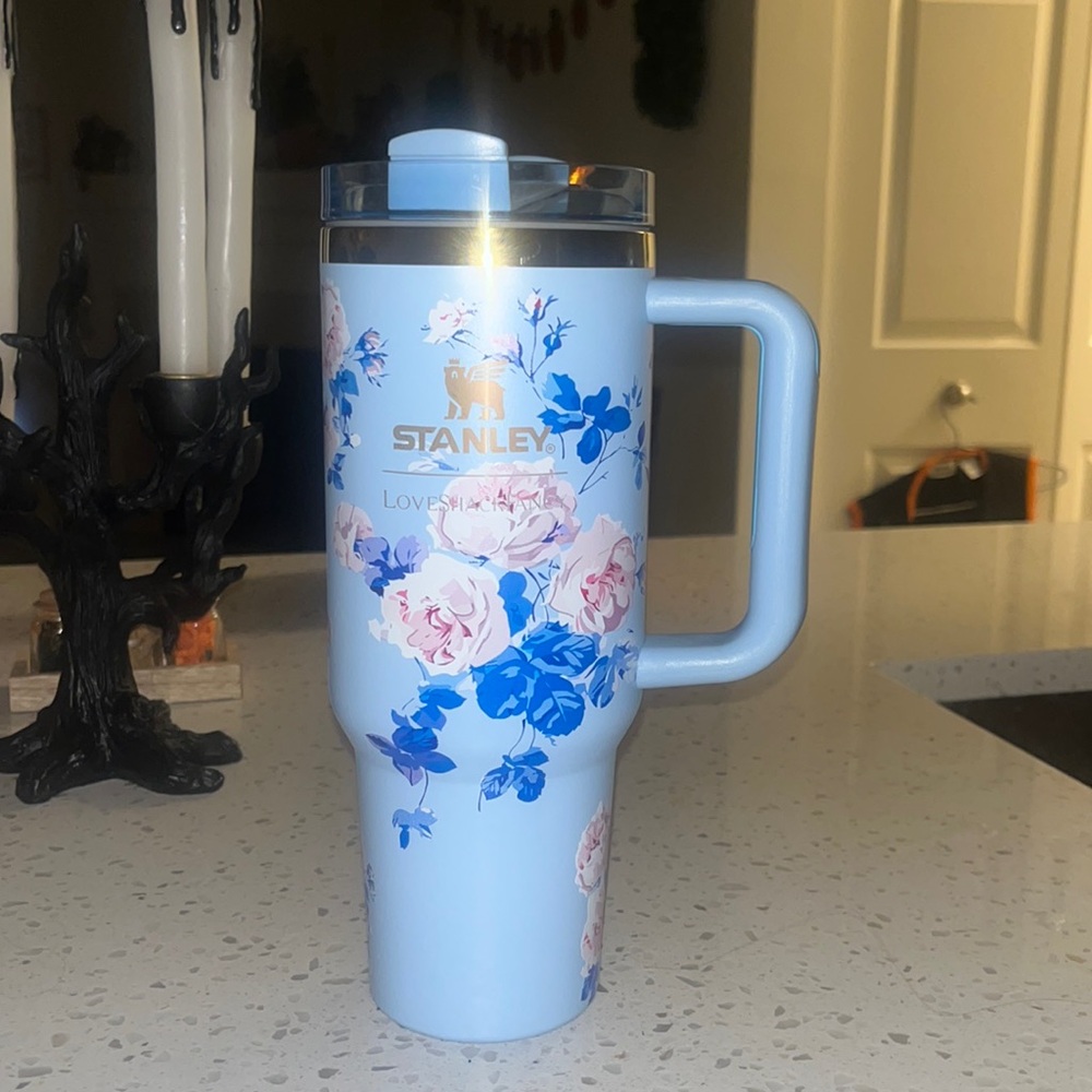 Stanley 40 Oz love shack fancy